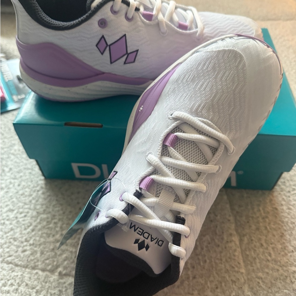 BRAND NEW** Diadem Court Burst Women’s Tennis Pickleball Paddle shoes 8.5